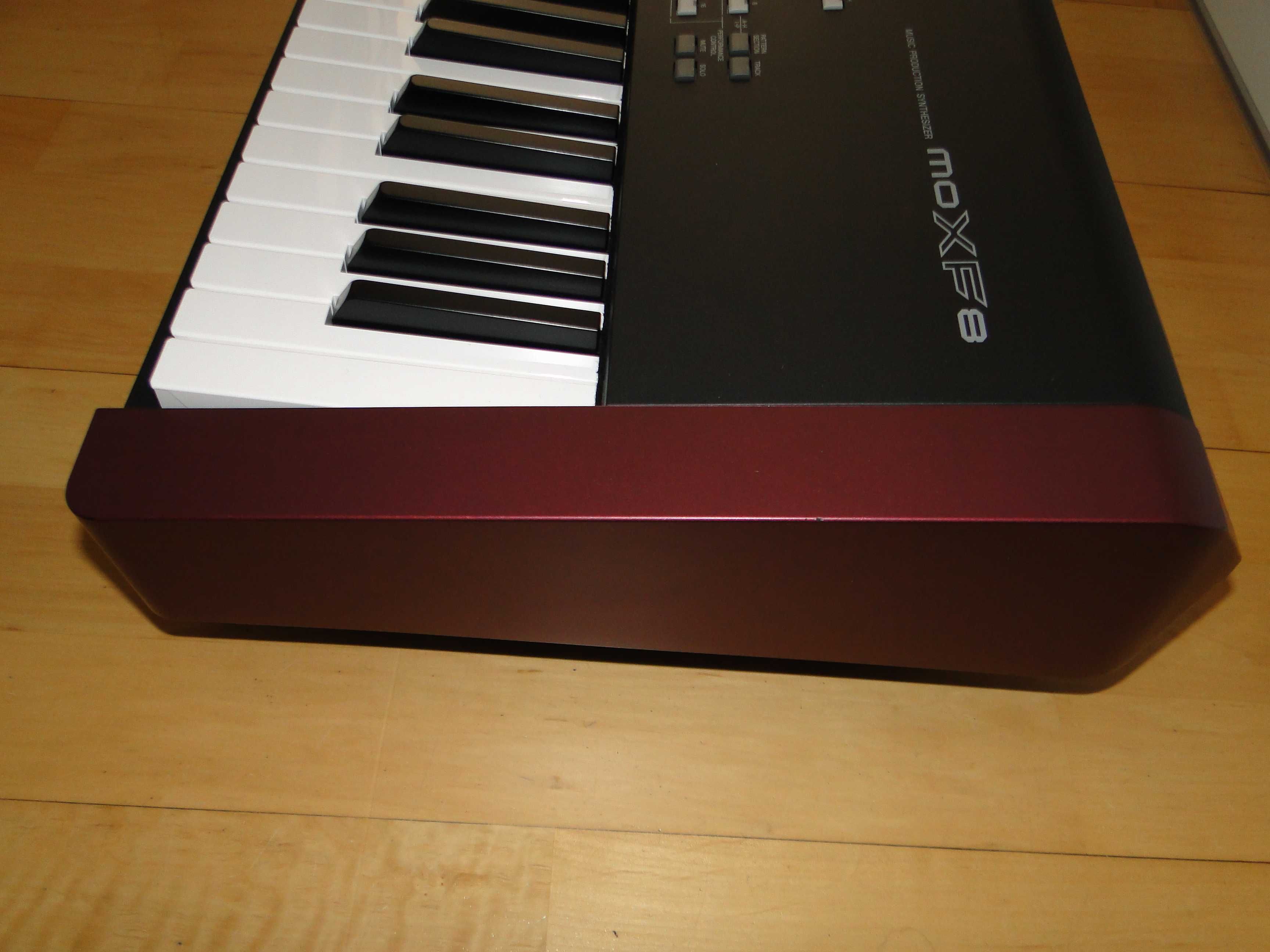 Zawodowy Syntezator Workstation Piano YAMAHA MOXF8.Piękny Stan.Okazja