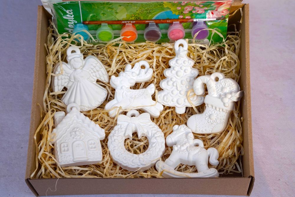 Набір для творчості "Ялинкові прикраси" 7шт гіпсових іграшок.