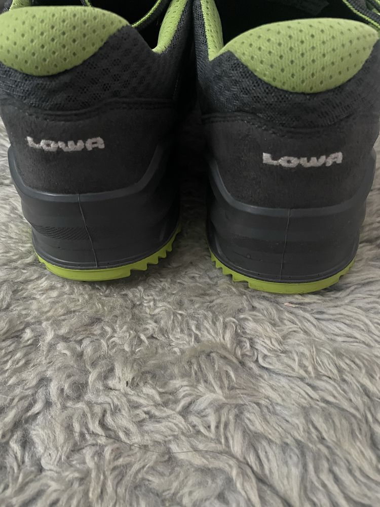 Чоловічі захисні кросівки Lowa LARROX Work GTX grey Lo S3 CI