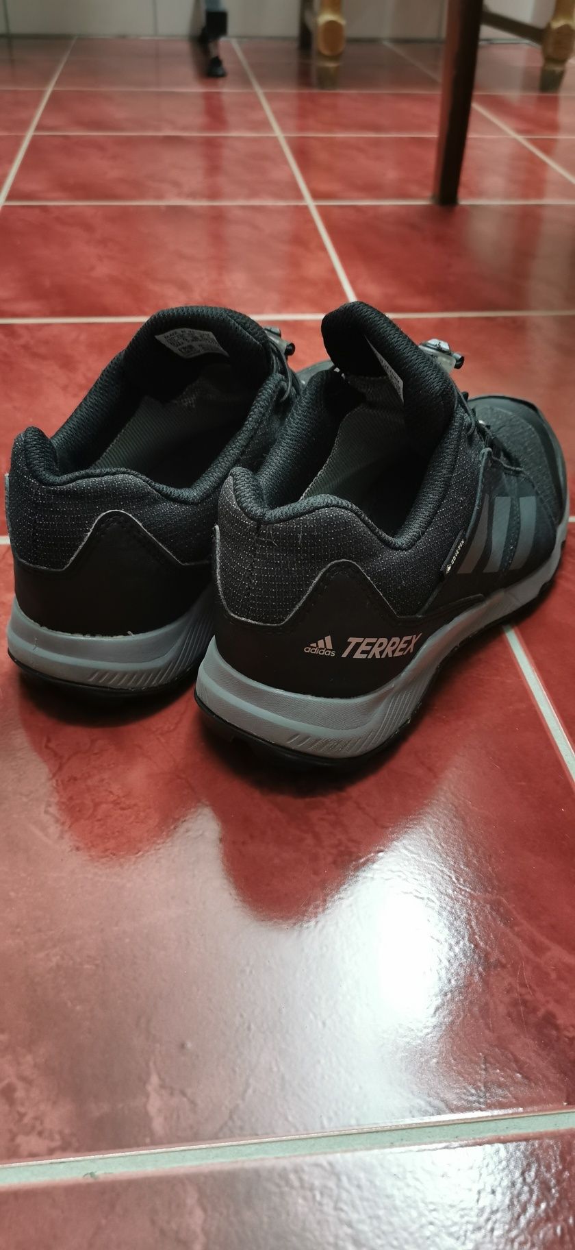 Трекінгові ADIDAS TERREX 38 розмір