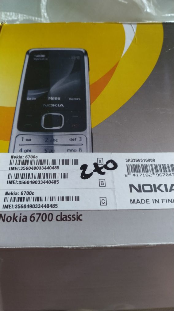 Złota Nokia 6700c