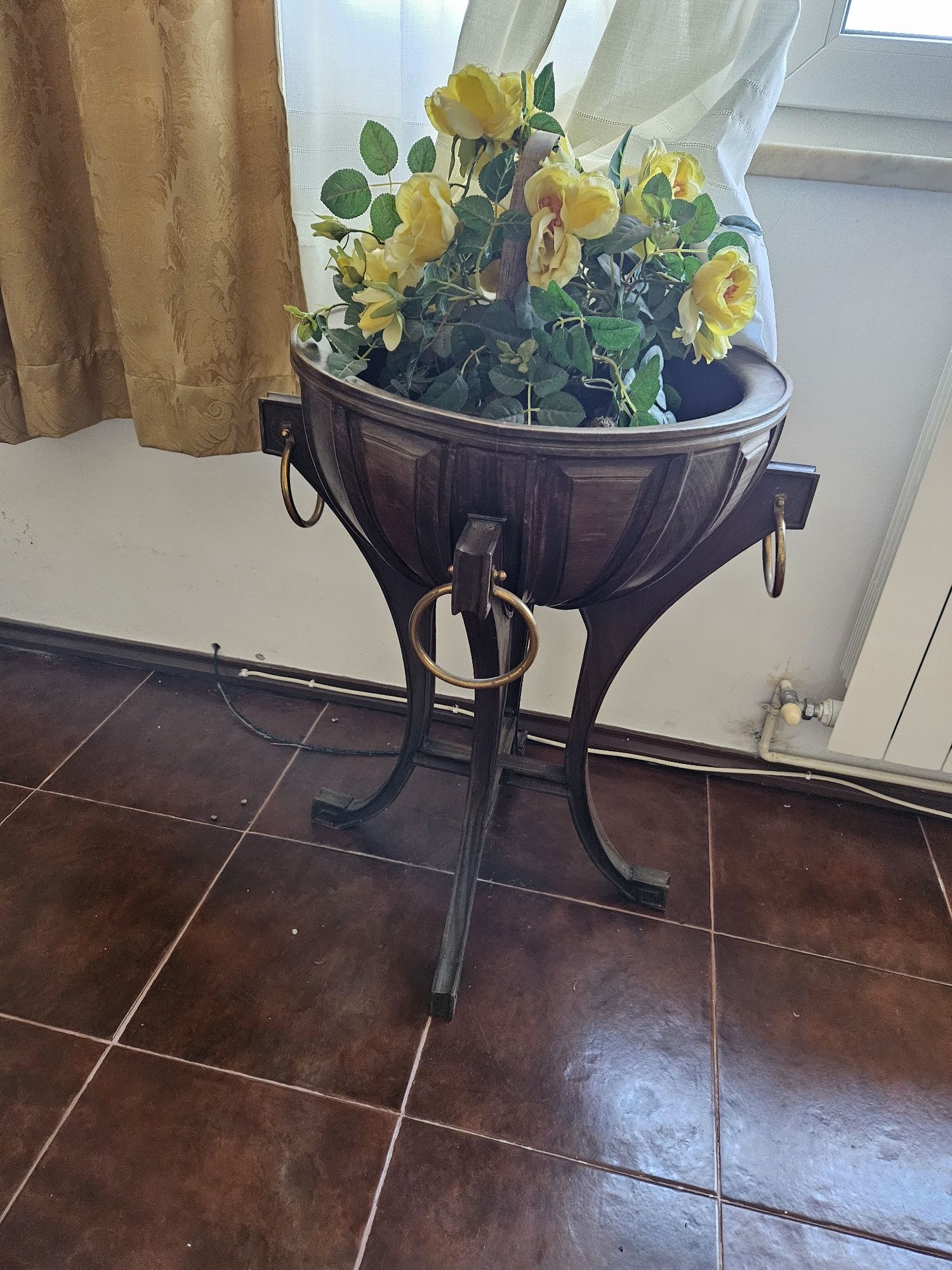 Mesa decorativa para flores