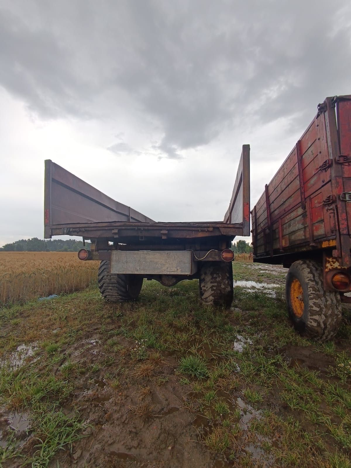 Przyczepa rolnicza wywrotka tandem