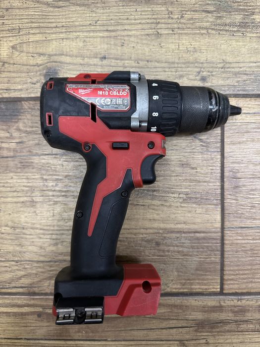 Wiertarko-wkrętarka bezszczotkowa Milwaukee M18 CBLDD | 2021r.