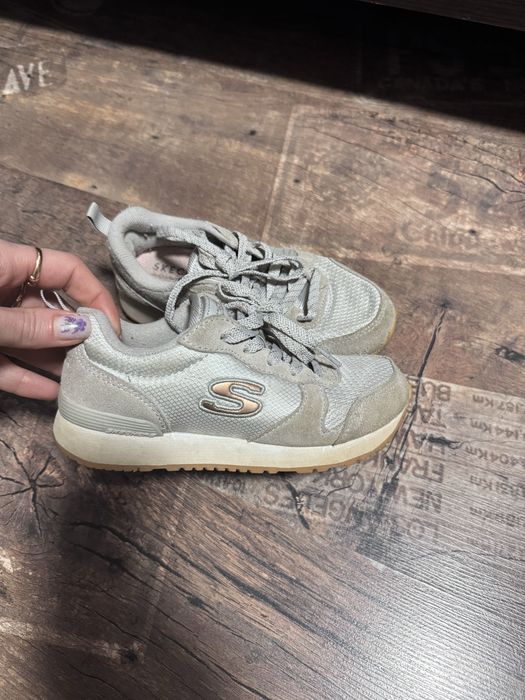 Обувь на девочку 30-32 р