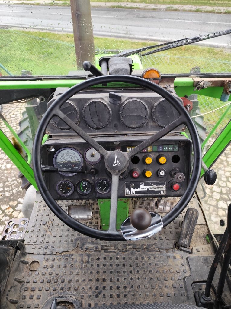 Deutz-Fahr DX90 na wąskich oponach