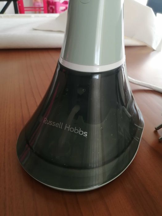 Ferro vertical a vapor Russell Hobbs