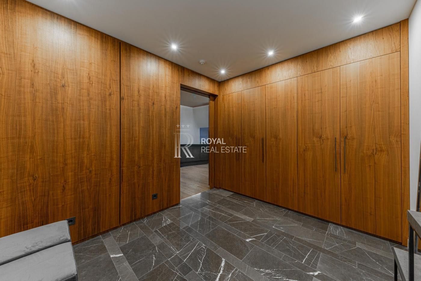 Аренда квартиры Киев 3к 200м2 Hilton (H-Tower) Шевченковский