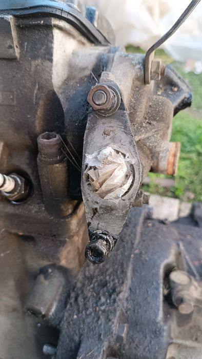 Двигун і КПП Таврія Славута