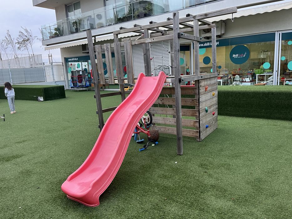 Parque infantil Wickey com escorrega