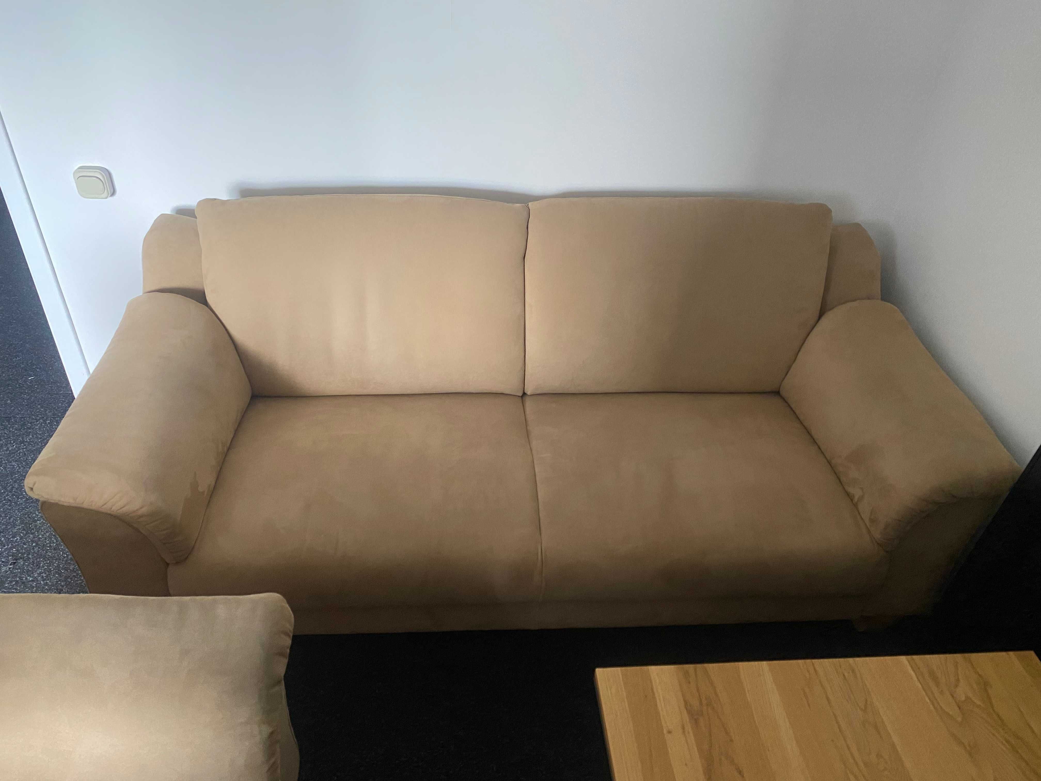 Komplet wypoczynkowy: sofa, 2 fotele i stolik, kolor beżowy