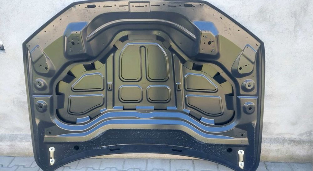 Audi e-tron 4ke капот 2018-