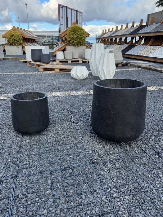 Donica betonowa Contur, Czarna Ogrodowa, do roślin  47x42 cm 1 szt