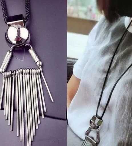 Colar grande com pingente de 11 cm. Novo!