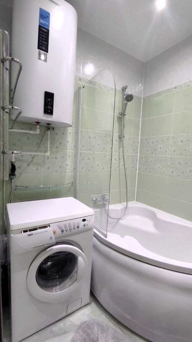 2к квартира + гараж. Будинок у парку «Веселка» напроти Файна Таун