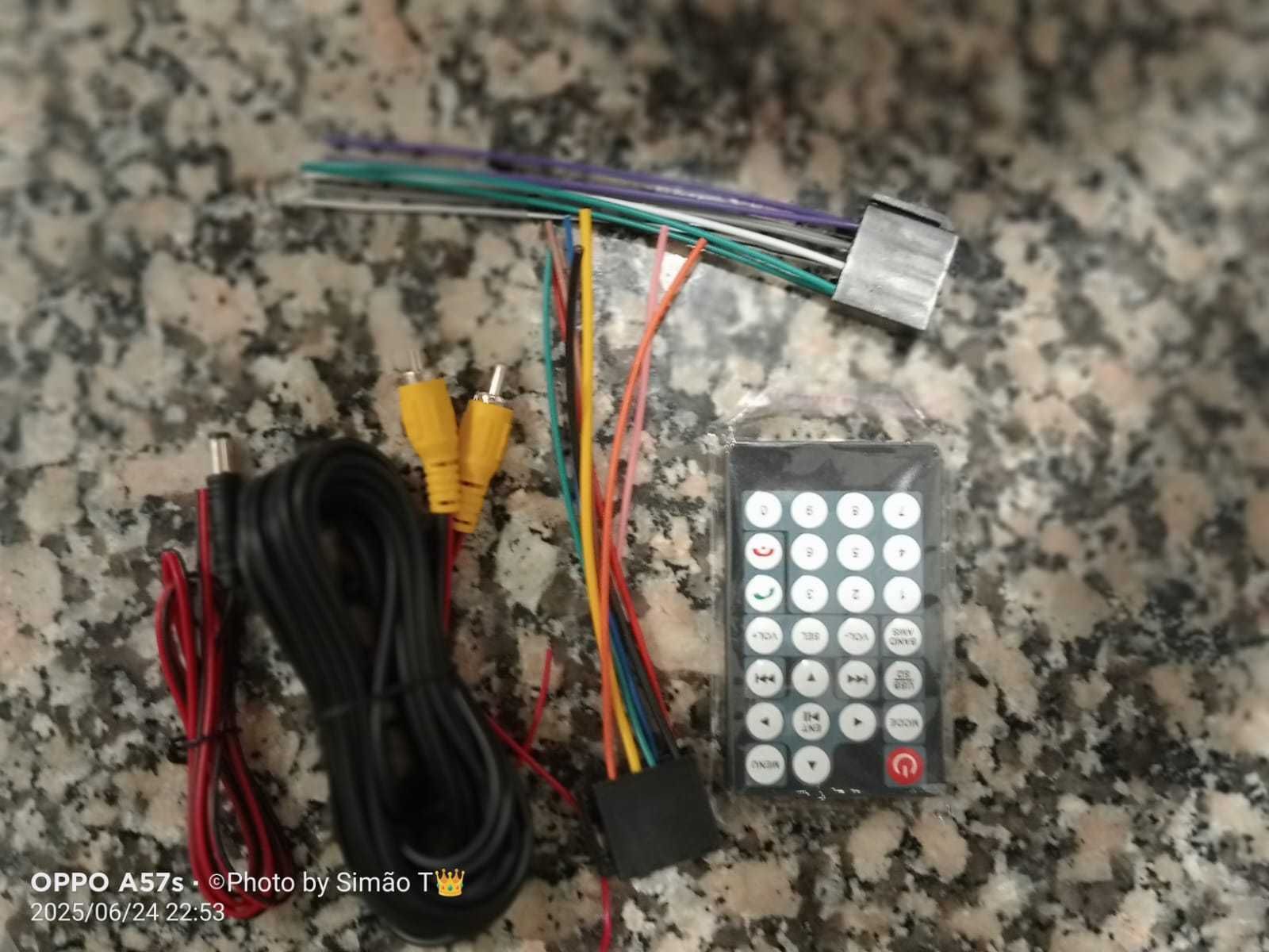 Rádio Para Carro Com Ecrã Virtual.