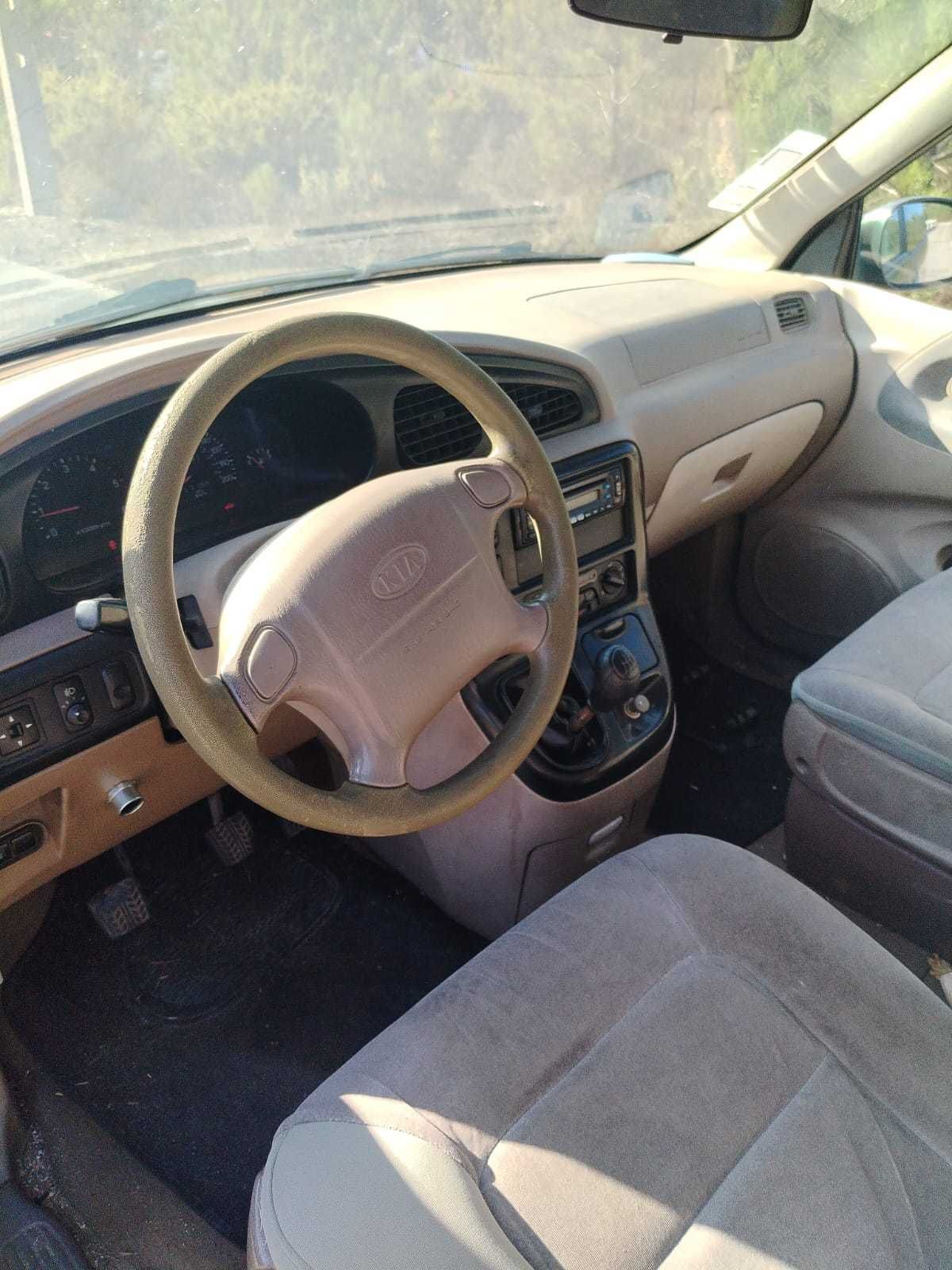 Kia Carnival  7 lugares 2000