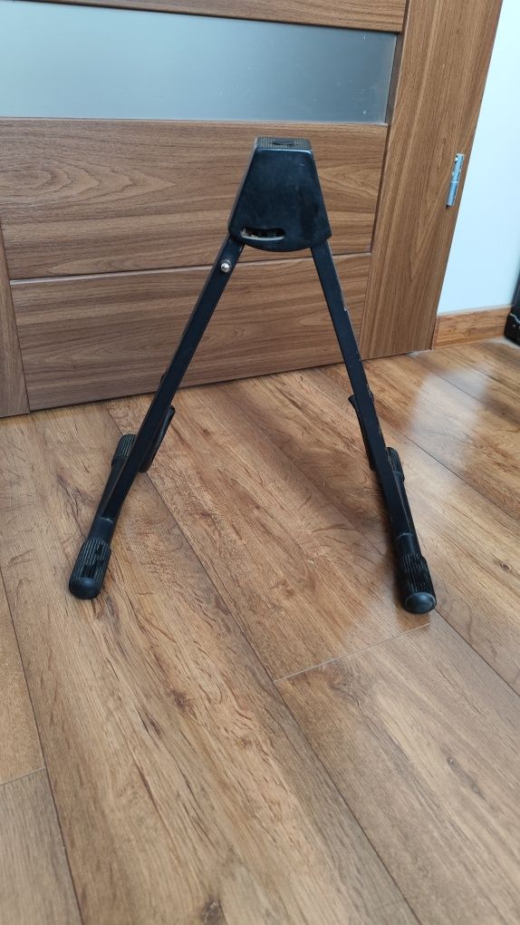 Stojak gitarowy FX