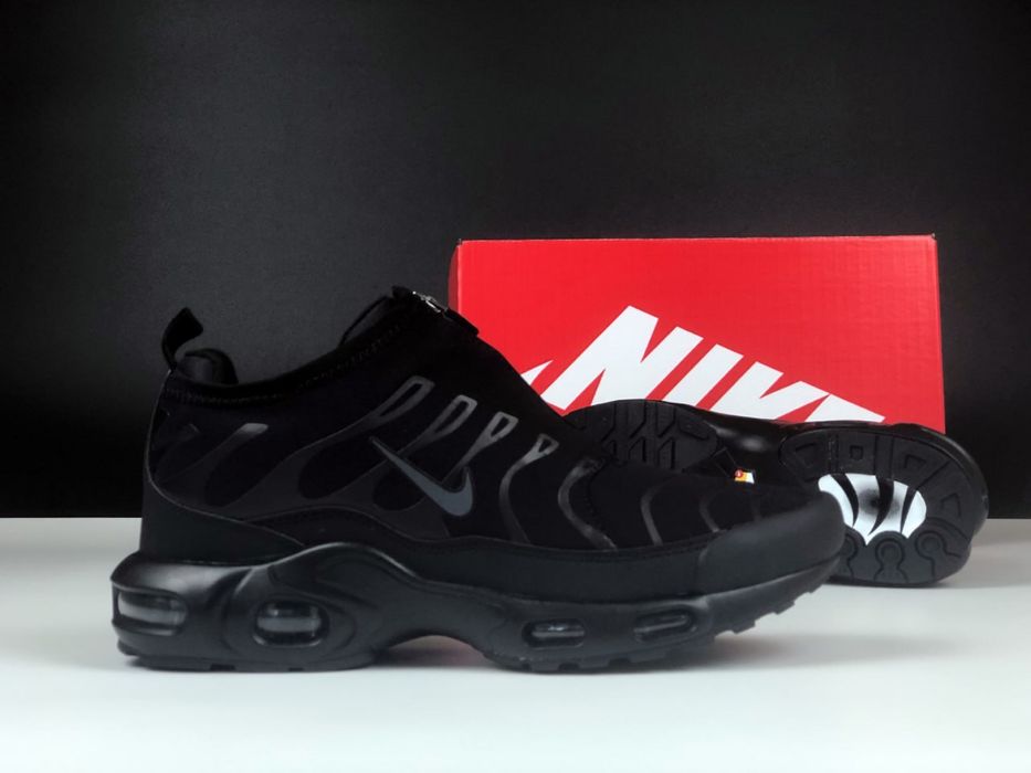 АКЦІЯ! Nike Air Max Plus Black термо 41 42 43 44 45 найк тн плюс