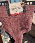 Majtki stringi  XL 48-50 2 pary nowe koronkowe