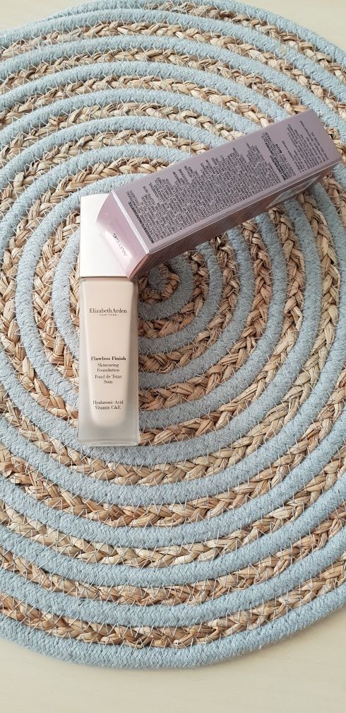 Podkład ELIZABETH ARDEN Flawless Finish 220W