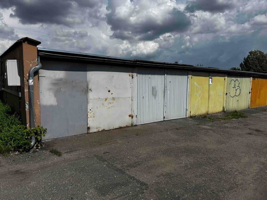 Sprzedam garaż na Bartodziejach, Spółdzielcze prawo własności