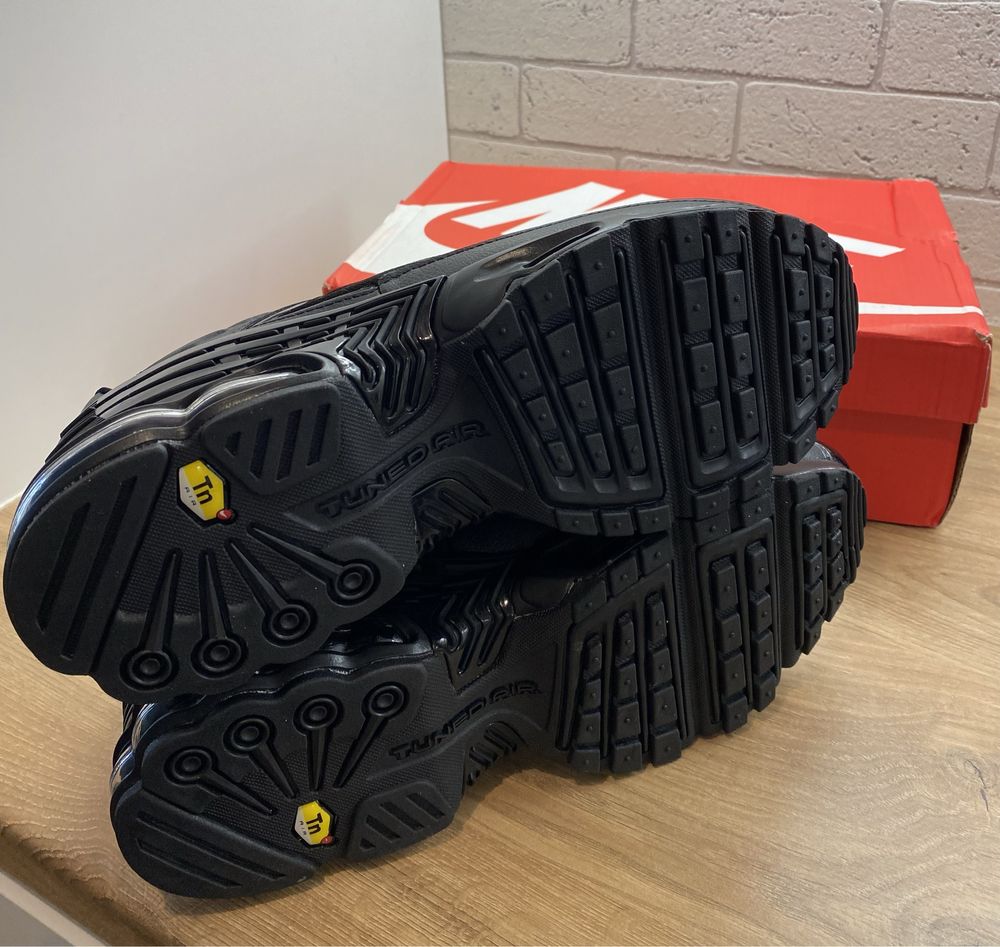 Buty nike air max plus III tuned (44)