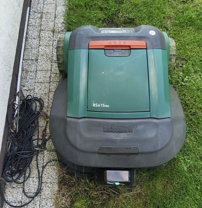 Robot koszący Robomow RS 615 PRO - szerokość koszenia 56cm!