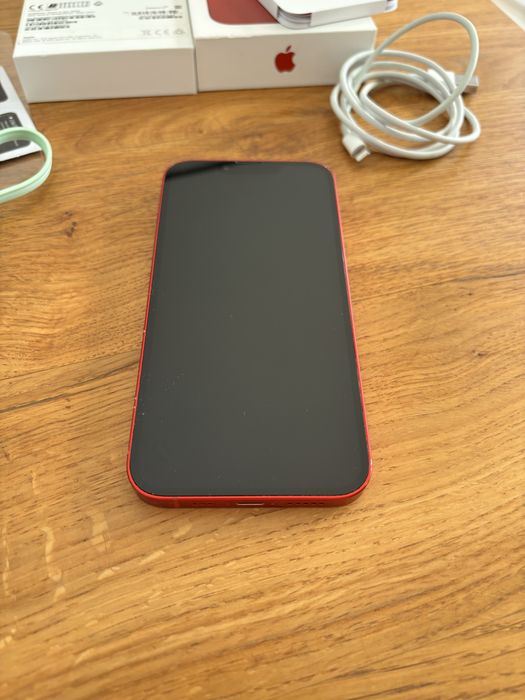 iPhone 13 256gb red