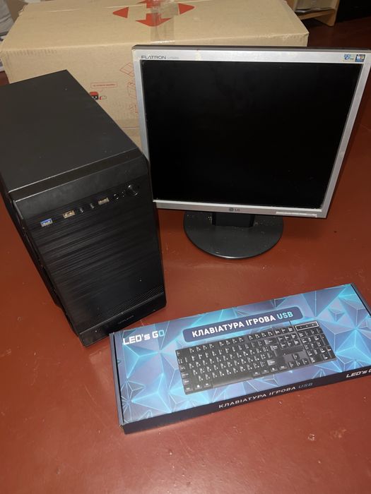 Продам компютер і монітор