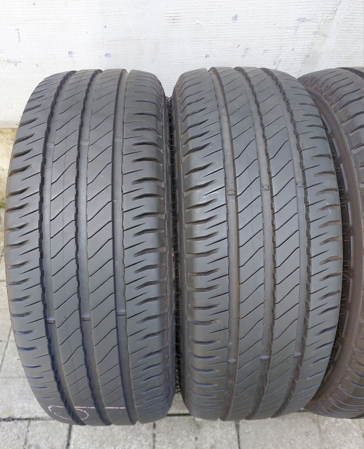 Шини  r16C  215-65  Michelin Agilis 3  2022рік  Стан