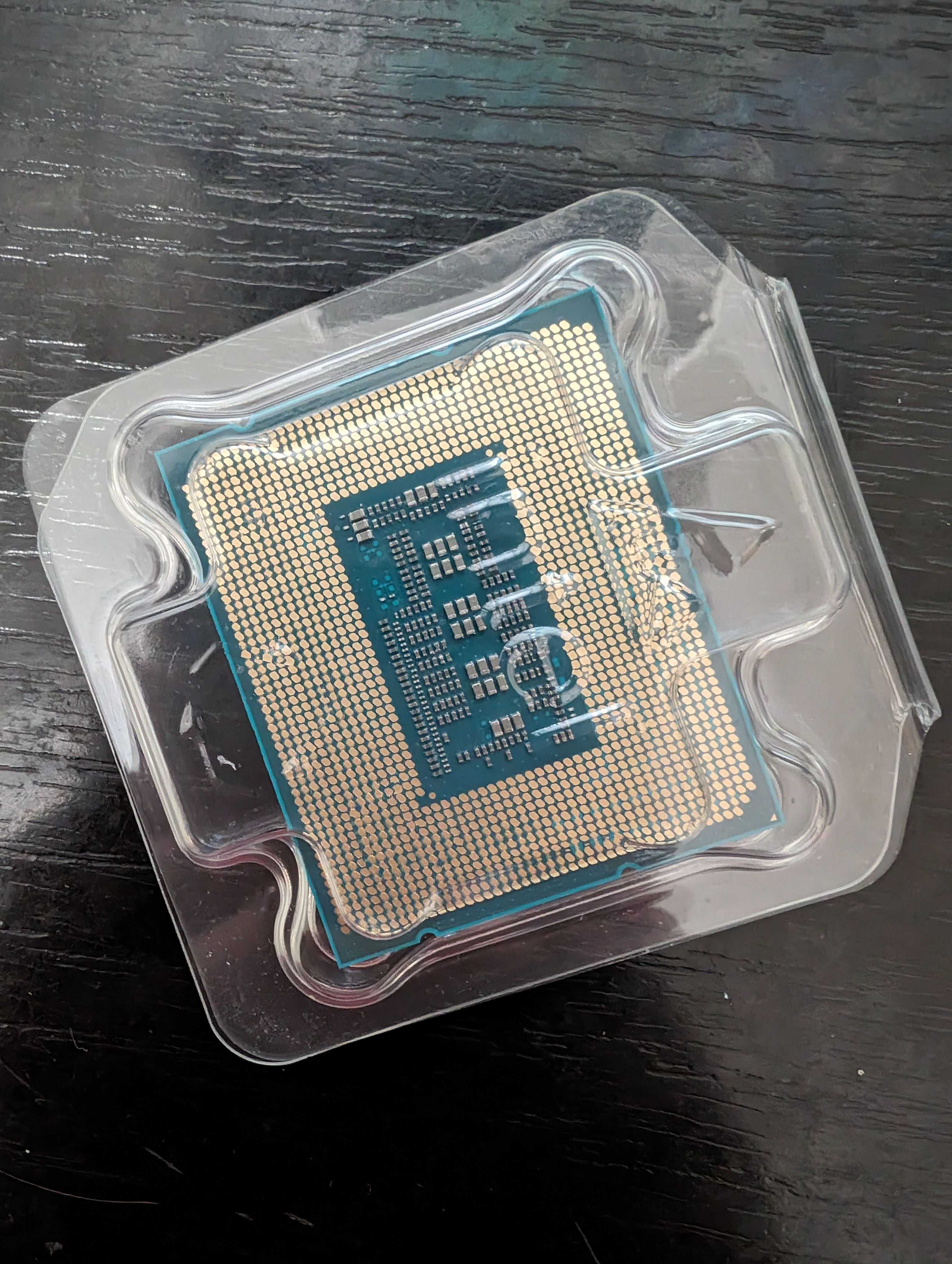 Новий Intel Core i5-13600KF OEM