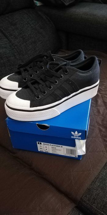 Sapatilhas  novas adidas originais