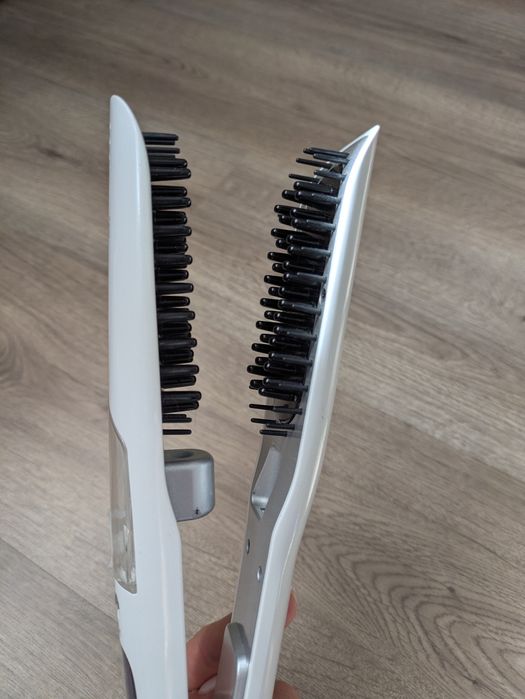 Escova alisadora a vapor