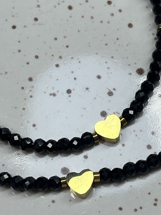 Чокери з чорного оніксу.