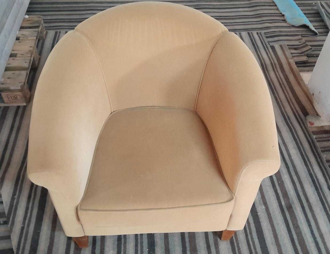Coffee Cream Sofa Chairs – Elegant, Cozy, and Neutral