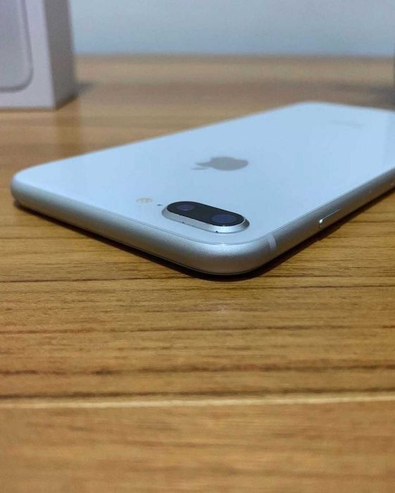 iPhone 8 Plus Silver 100% батарея ідеальний стан