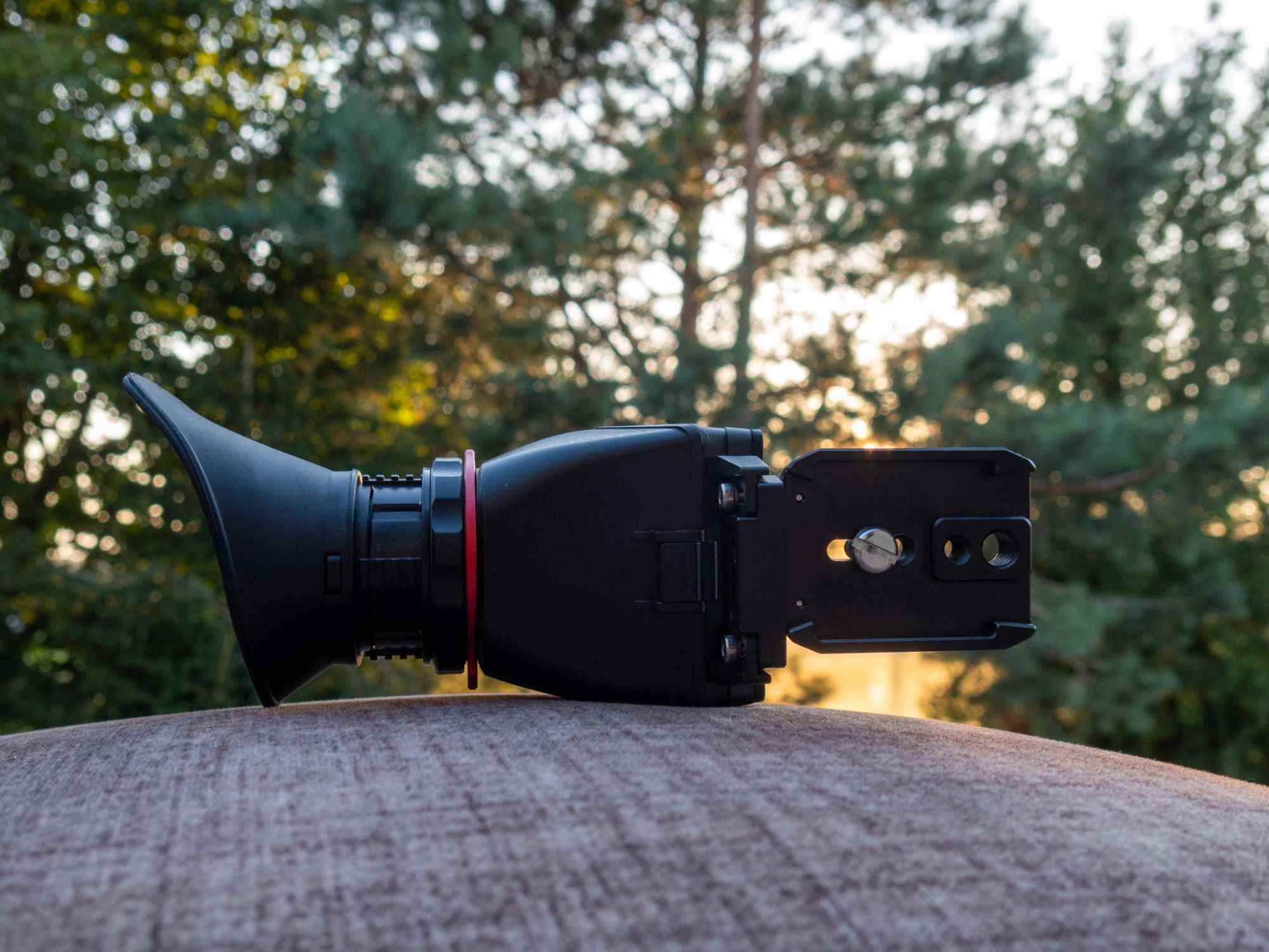 Kamerar QV-1 LCD Viewfinder (okular do ekranu DSLR) – stan idealny