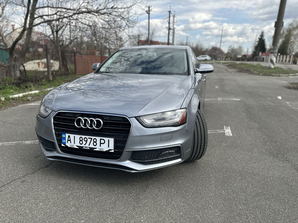 Audi a4b8 s-line