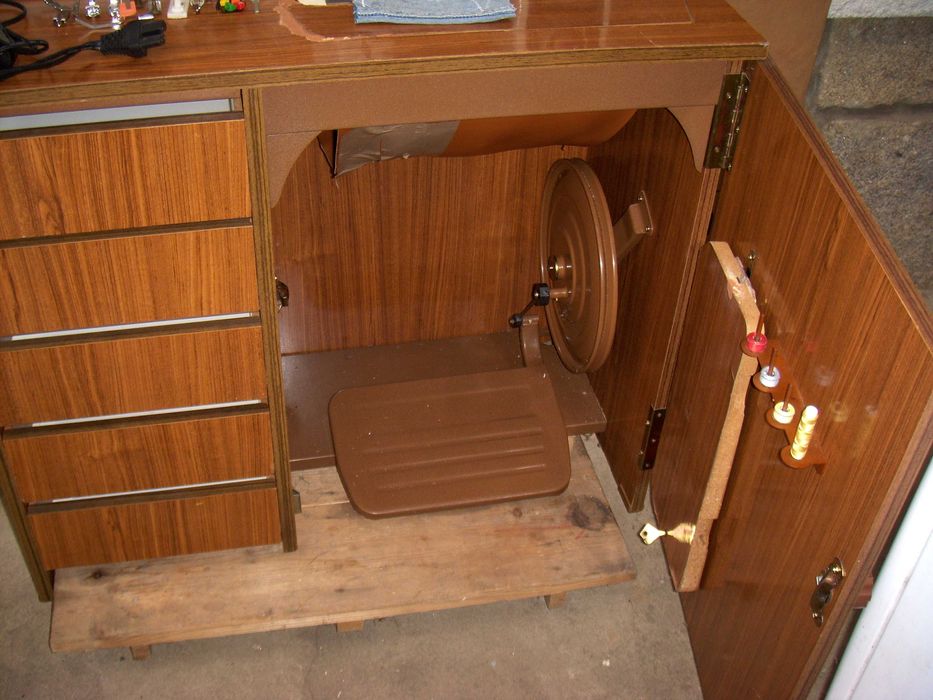 Excelente Máquina de Costura