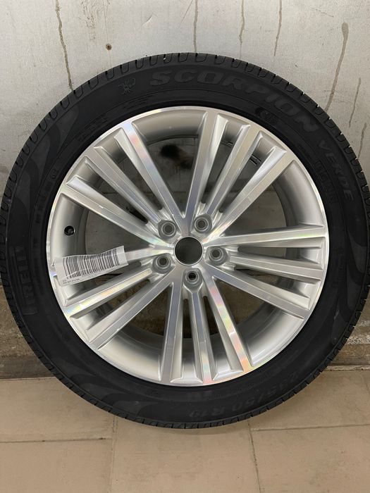 Новий титановий диск 5/112 R 19 шкода Ауді Фольксваген