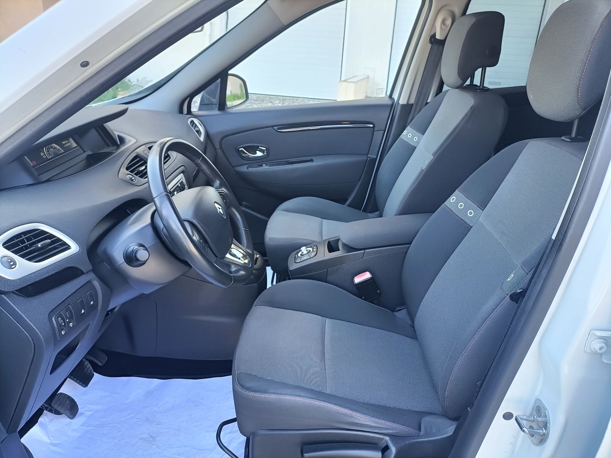 Renault Scenic 1.6dci 130cv branco pérola