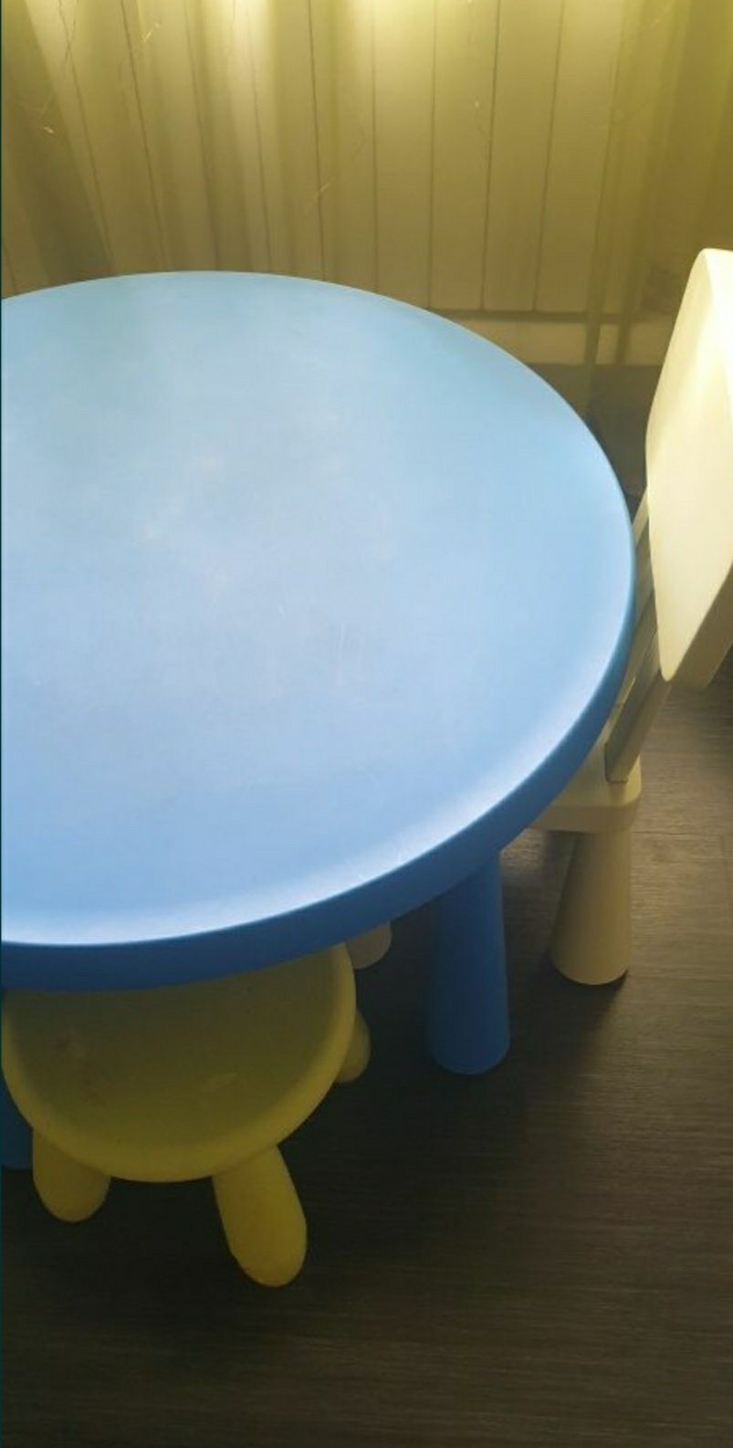 Стіл IKEA Mammut круглий