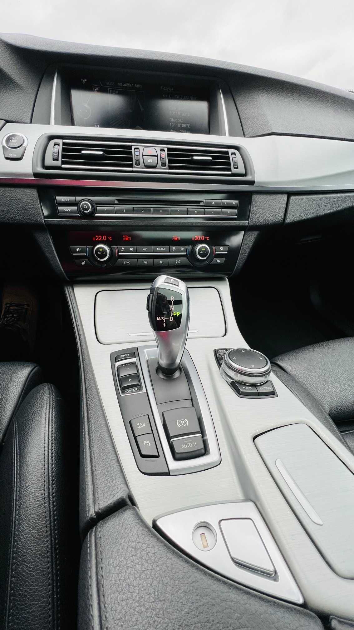 BMW 520d xDrive, Panorama, Hak elektryczny, Skóra