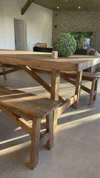 Mesa de madeira aretasanal