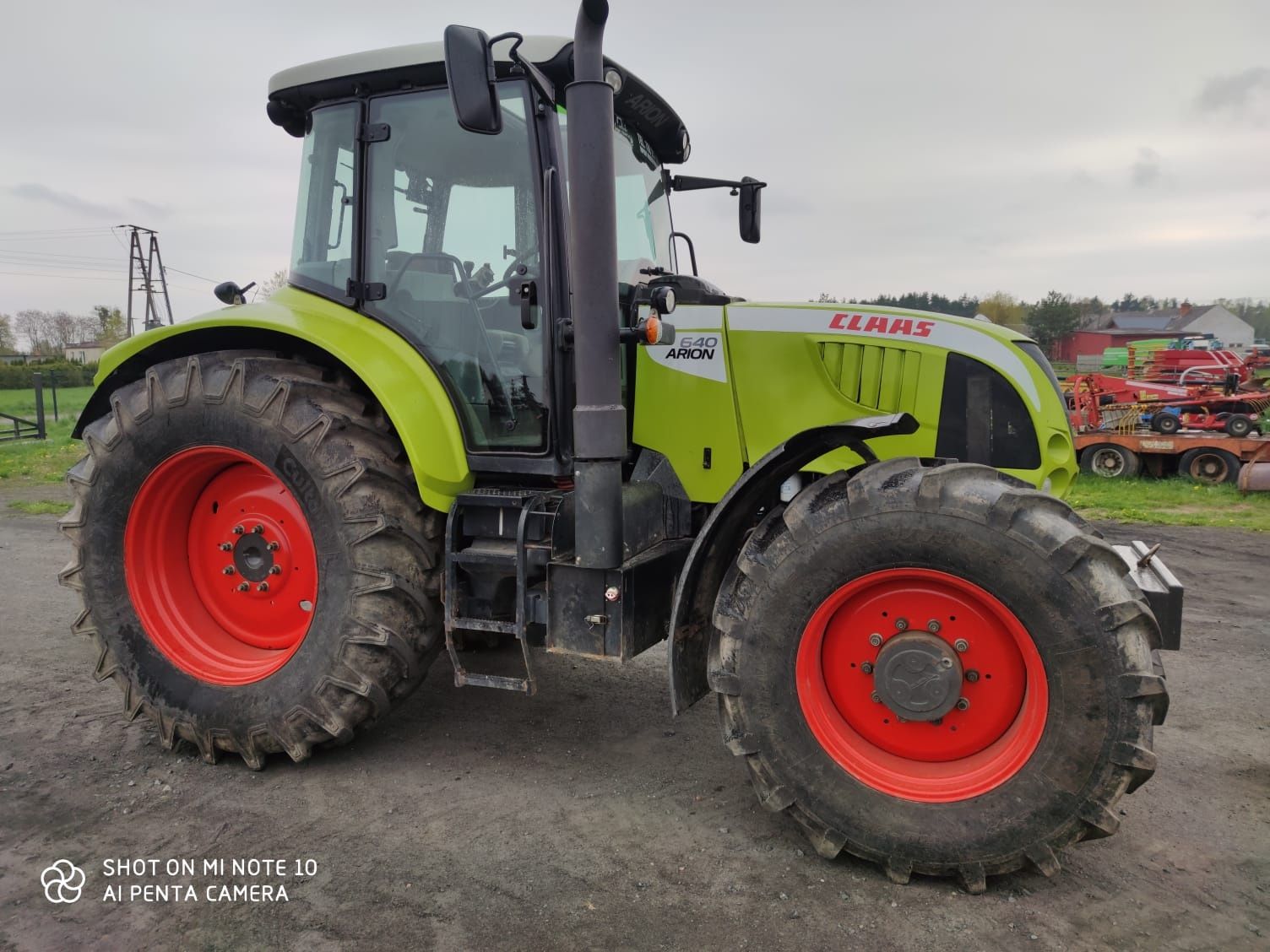 Claas Arion 640/  Pneumatyka/skrzynia biegów 50 km/1 h / import Niemcy