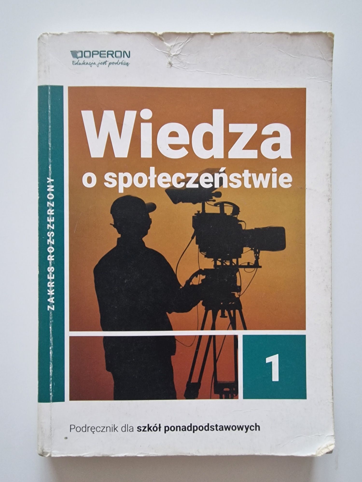 Wiedzą o społeczeństwie kl.1 - podręcznik