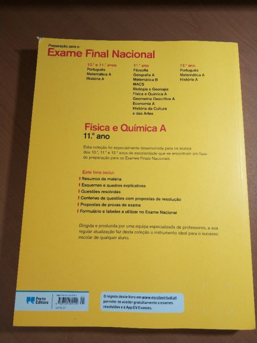 Livro Preparação Exame - Física e Química 2017