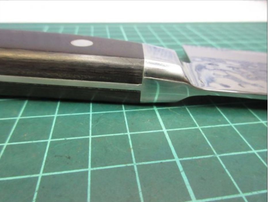 Японський кований кухонний ніж Guto