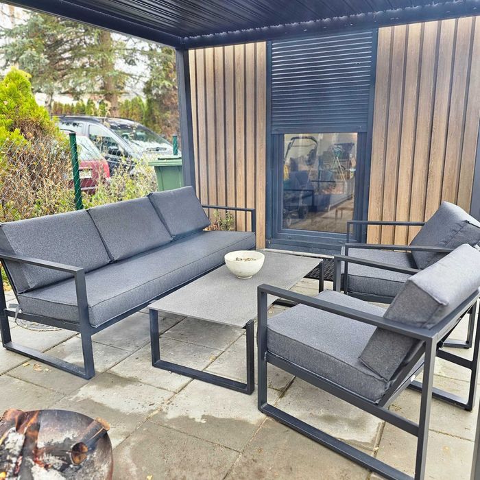 Pergola wraz z wypoczynkiem